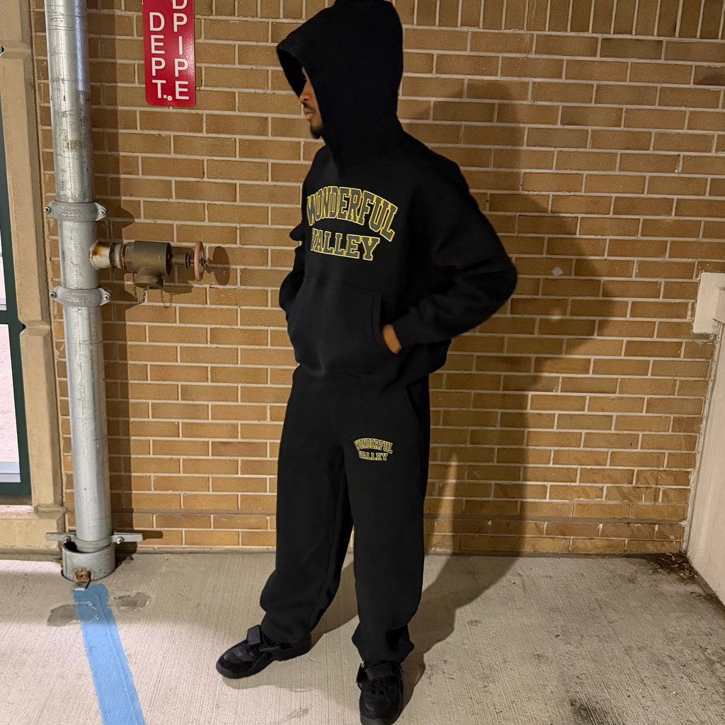 Wonderful Valley Varsity Jogging Set (Black/yellow)